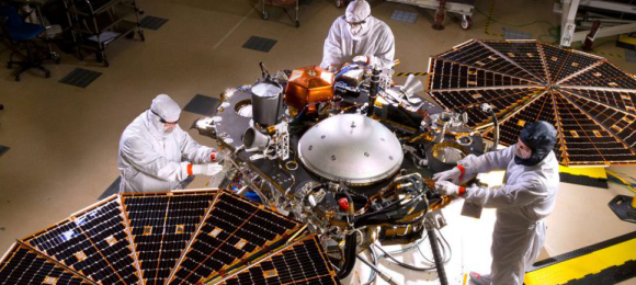 VƯƠN RA VŨ TRỤ: TÀU INSIGHT MỚI CỦA CASTROL LÊN SAO HỎA